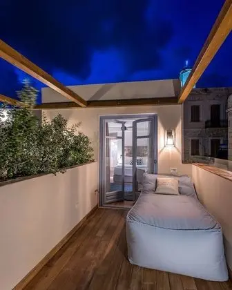 Junior Tek Büyük Yataklı Oda, Havuz Kullanımı, Deniz Manzaralı (Private Terrace)