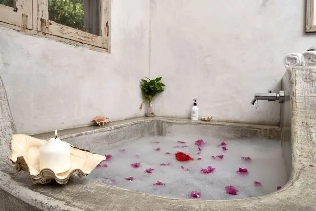 Comfort Tek Büyük Yataklı Oda, 1 Çift Kişilik Yatak, Havuz Manzaralı