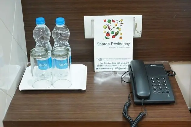 Standard Tek Büyük Yataklı Oda (AC)