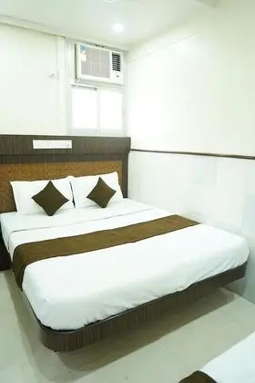 Üç Kişilik Oda (AC)