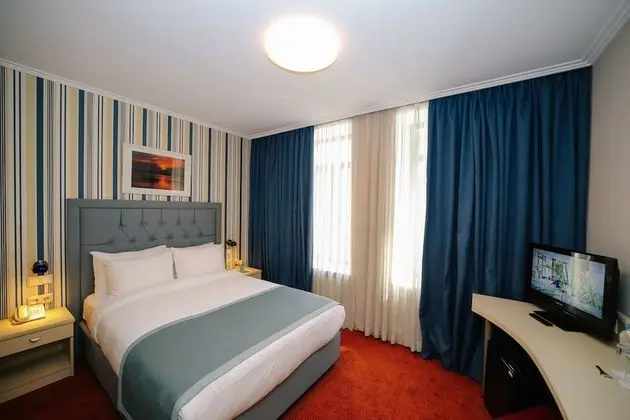 Standard Tek Büyük Yataklı Oda