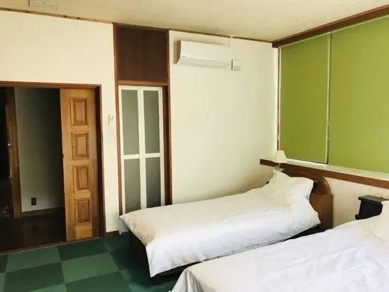 Üç Kişilik Oda, Sigara İçilmez, Özel Banyo (101)