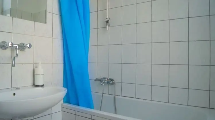 Budget Chic Room