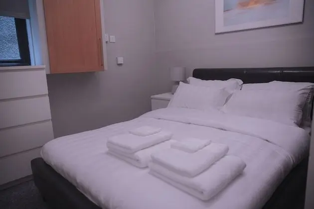 Ev, 6 Yatak Odası, Sigara İçilmez