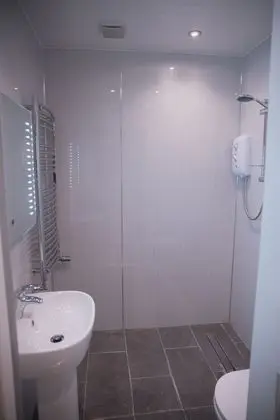 Ev, 6 Yatak Odası, Sigara İçilmez