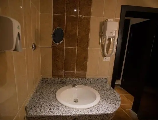 Comfort Tek Büyük veya İki Ayrı Yataklı Oda, Havuz Manzaralı