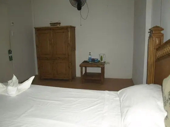 Deluxe Tek Büyük Yataklı Oda (LARGE AC)