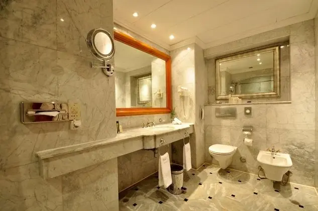 One Bedroom Suite