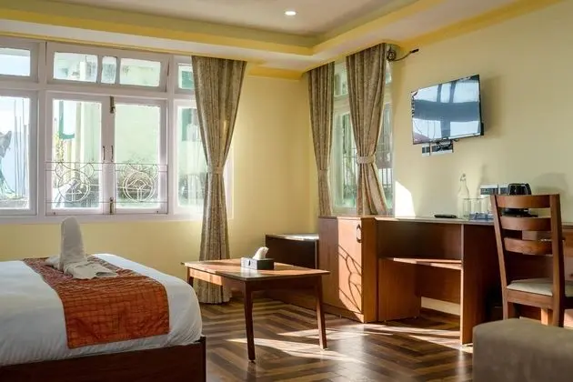 Comfort Tek Büyük Yataklı Oda