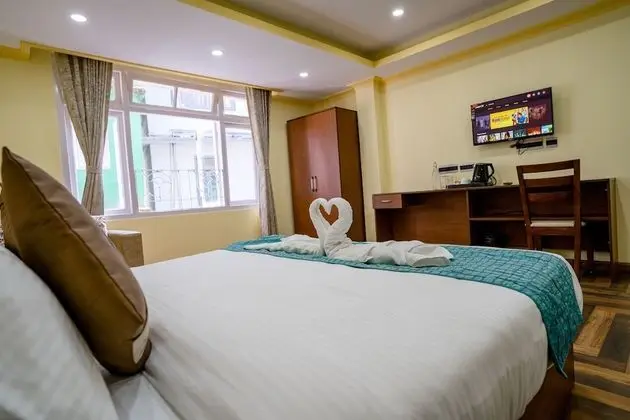 Comfort Tek Büyük Yataklı Oda