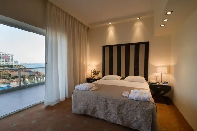 Superior Oda, Balkon, Havuz Manzaralı