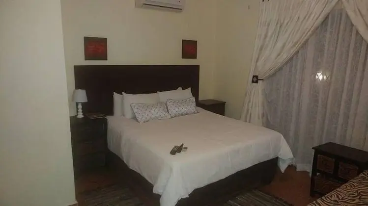 Classic Tek Büyük veya İki Ayrı Yataklı Oda