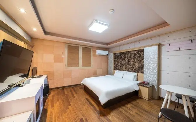 Oda (Semi-special rooms (65-inch TV instal)