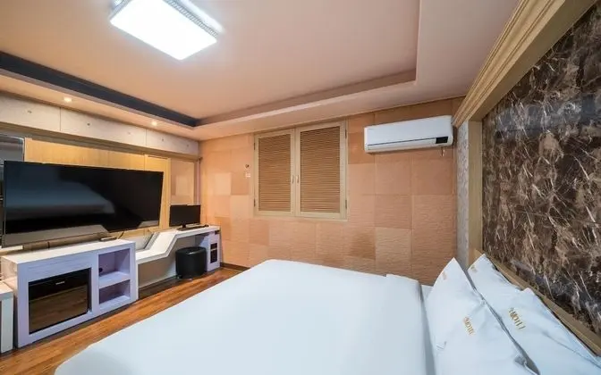 Oda (Semi-special rooms (65-inch TV instal)