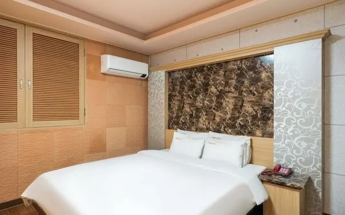 Oda (Semi-special rooms (65-inch TV instal)