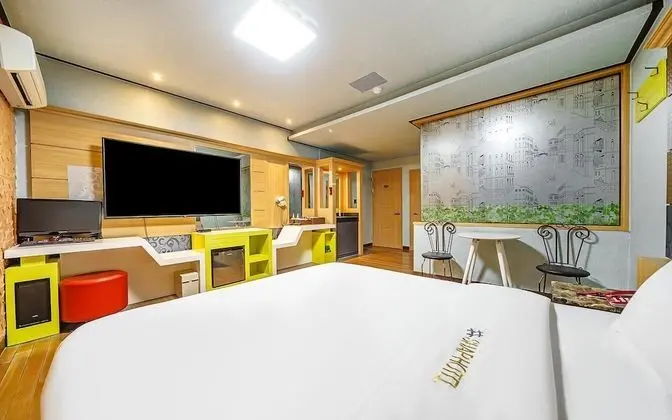 Oda (Semi-special rooms (65-inch TV instal)