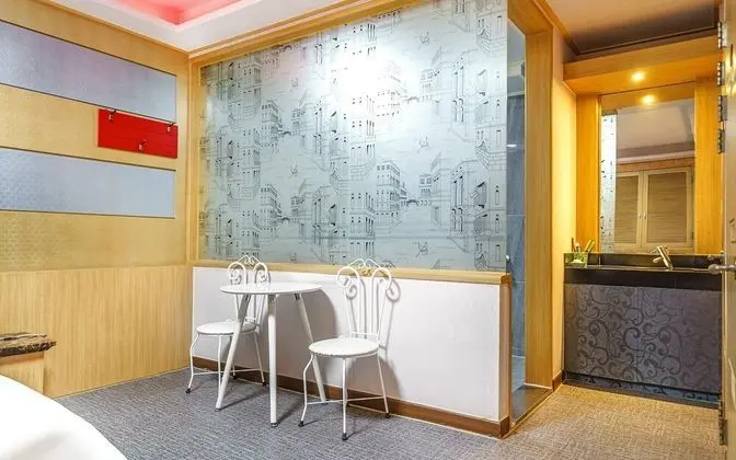 Oda (Standard room (65 inch TV installatio)