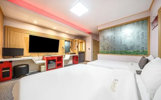 Oda (Twin (65 inch TV installation Netflix)