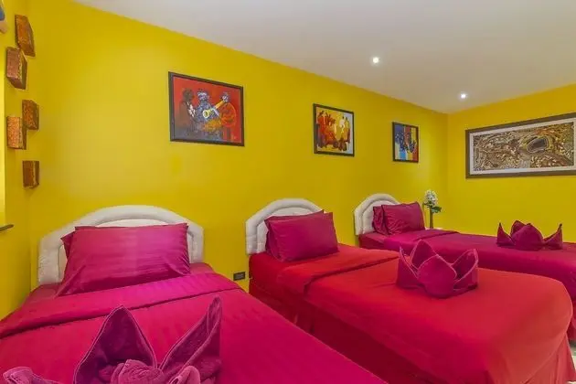 8 Bedrooms Private Pool Villa