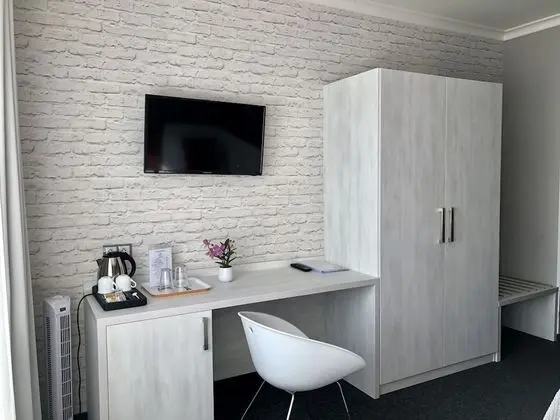 Comfort Tek Büyük veya İki Ayrı Yataklı Oda