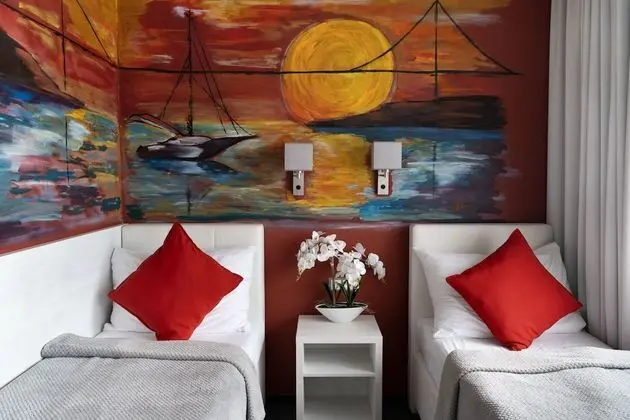Comfort Tek Büyük veya İki Ayrı Yataklı Oda