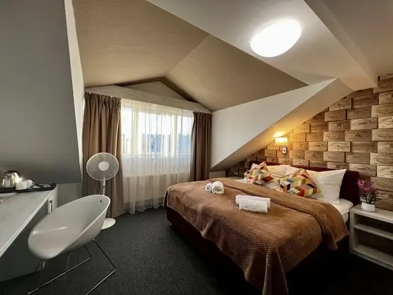 Comfort Tek Büyük veya İki Ayrı Yataklı Oda