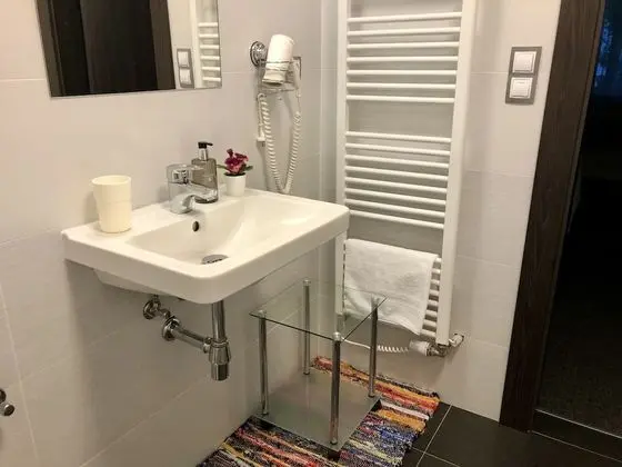 Comfort Tek Büyük veya İki Ayrı Yataklı Oda