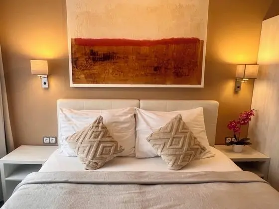 Comfort Tek Büyük veya İki Ayrı Yataklı Oda
