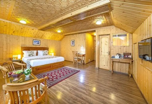 Premium Tek Büyük Yataklı Oda