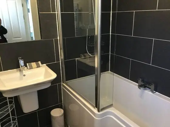 Ev