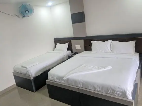 Deluxe Üç Kişilik Oda