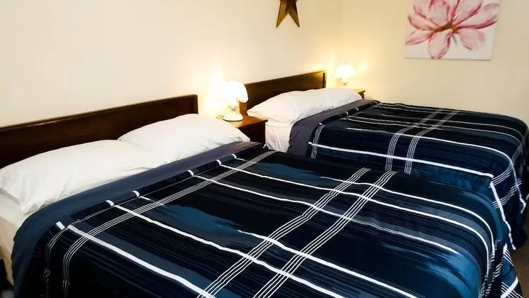 Deluxe Oda, 2 Çift Kişilik Yatak, Sigara İçilmez, Avlu Manzaralı