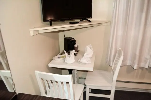Deluxe Oda, 2 Çift Kişilik Yatak, Sigara İçilmez, Avlu Manzaralı