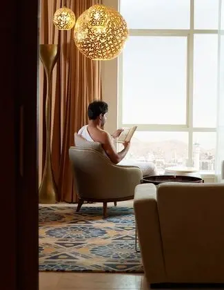 Tiara king suite Panoramic city view