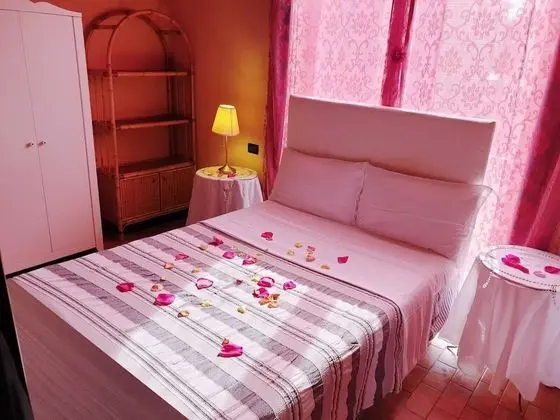 Tek Büyük Yataklı Oda (Girasole)