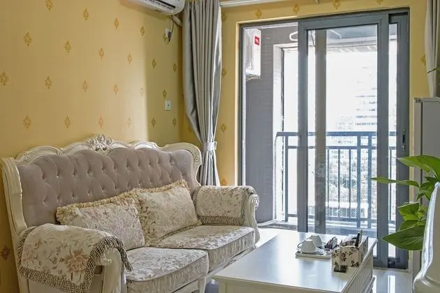 Royal Tek Büyük Yataklı Oda