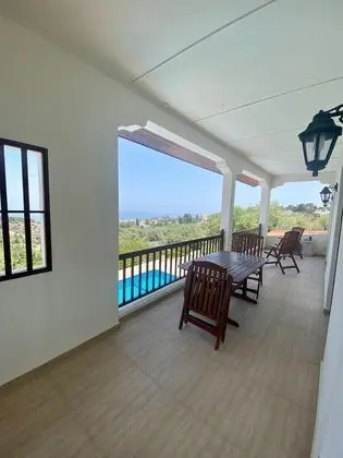 Villa, 4 Yatak Odası, Şömine