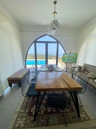 Villa, 4 Yatak Odası, Şömine