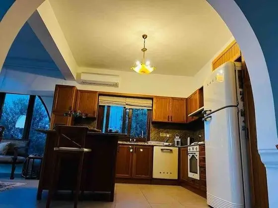 Villa, 4 Yatak Odası, Şömine