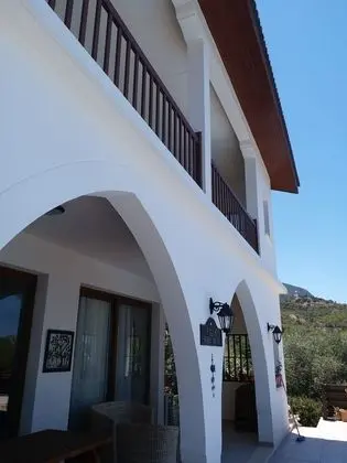 Villa, 4 Yatak Odası, Şömine