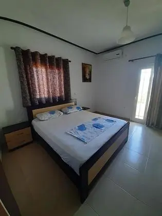 Tek Büyük Yataklı Oda, Balkon