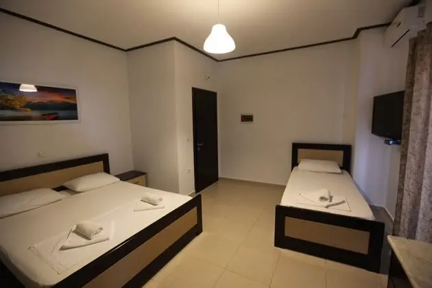 Üç Kişilik Oda, Balkon