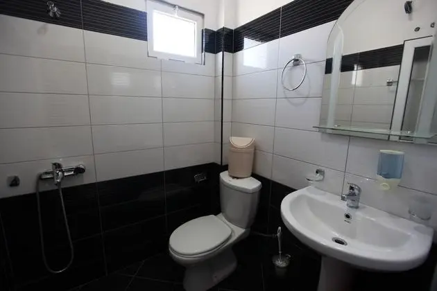 Üç Kişilik Oda, Balkon