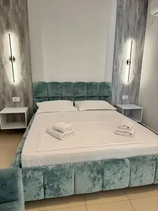 Üç Kişilik Oda, Balkon