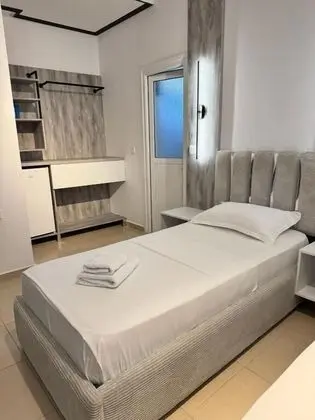 Üç Kişilik Oda, Balkon