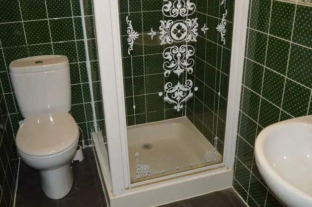 Basic Tek Büyük Yataklı Oda, Banyolu/Duşlu, Şehir Manzaralı (Comfort (Budget) Double)