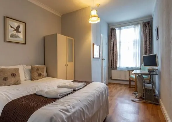 Standard Tek Büyük Yataklı Oda, Banyolu/Duşlu