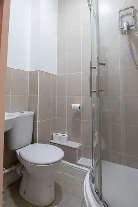 Standard Tek Büyük Yataklı Oda, Banyolu/Duşlu