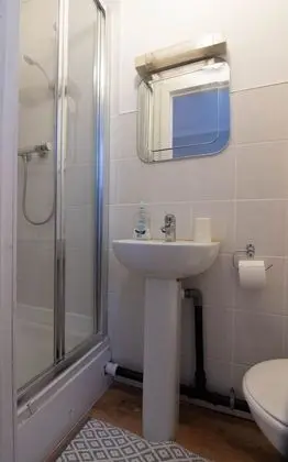 Standard Tek Kişilik Oda, Banyolu/Duşlu