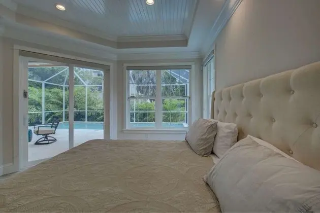 Ev (Shell Beach Hollow)